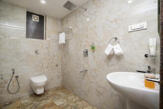 Hotel Sairaj Beach Resort