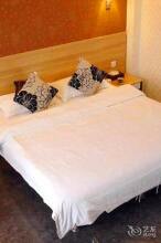 Royal Dragon Airport Hotel
