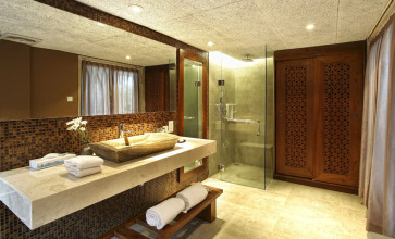 Segara Village Hotel