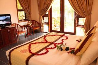 Sandhills Beach Resort & Spa