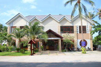 Coral Sea Resort