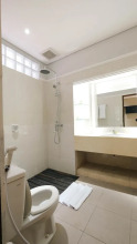 Fourteen Roses Beach Hotel