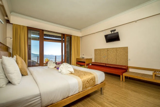 Lakeview Hotel & Restaurant