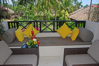 Legian Beach Hotel