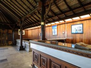 Lakeview Hotel & Restaurant