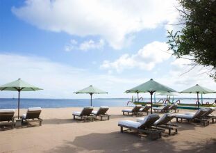Kayumanis Sanur / Villas & Spa