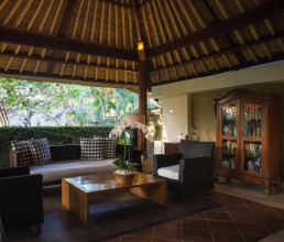 Kayumanis Sanur / Villas & Spa