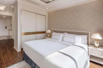 Melia Vinpearl Danang Riverfront