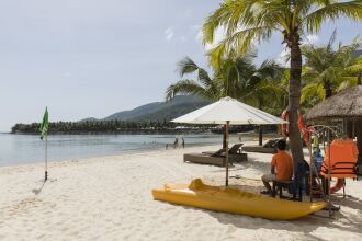 Diamond Bay Condotel Resort Nha Trang