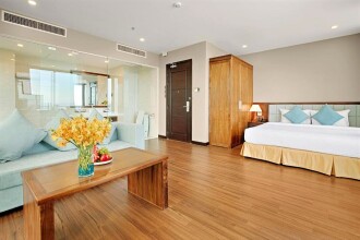 Yarra Ocean Suite Danang