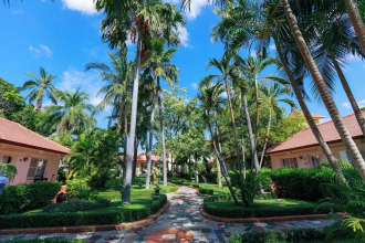Le Aqua Resort & Spa Phan Thiet (Ex.Swiss Village Resort & Spa)