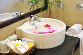 Le Aqua Resort & Spa Phan Thiet (Ex.Swiss Village Resort & Spa)