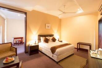 Devon Hotel