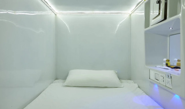 Molotoff Capsule Hotel, фото 88 Molotoff Capsule Hotel, фото 88