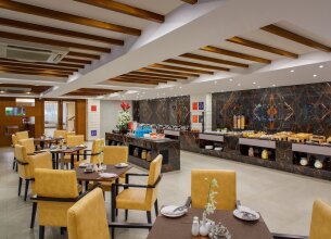Sobit Sarovar Portico
