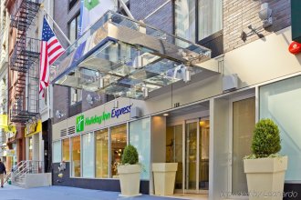 Holiday Inn Express New York City- Wall Street, an IHG Hotel