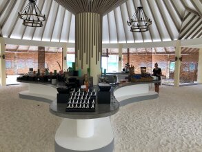 Hondaafushi Island Resort