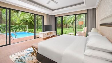 Nha Trang Marriott Resort & Spa, Hon Tre Island