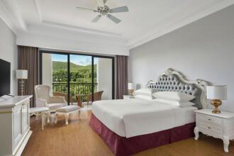 Nha Trang Marriott Resort & Spa, Hon Tre Island