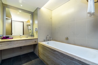 Quest Hotel Kuta