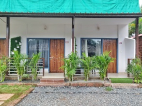 Artisan Resort And Cafe Hotel