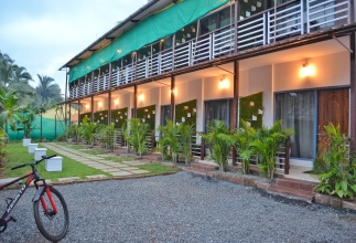 Artisan Resort And Cafe Hotel
