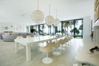 Green Turtle Villa By The Serendipity Collection