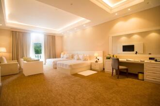 The Golden Crown Hotel