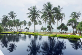 Green Turtle Villa By The Serendipity Collection