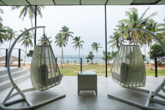 Green Turtle Villa By The Serendipity Collection