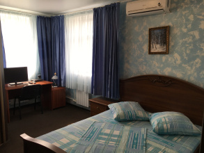 Отель Южный, фото 57