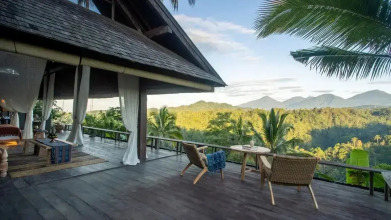 Buahan, A Banyan Tree Escape