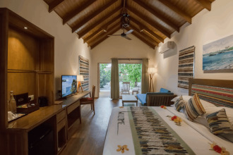 Reethi Faru Resort