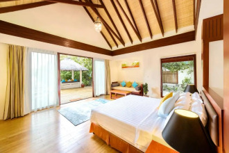 Furaveri Island Resort & Spa