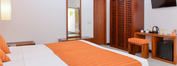 Adaaran Select Hudhuranfushi