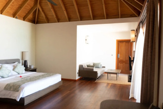 Veligandu Island Resort