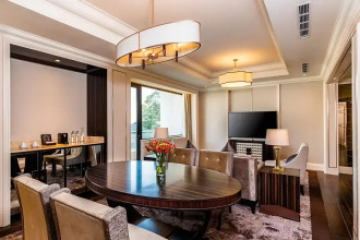 Caravelle Hotel
