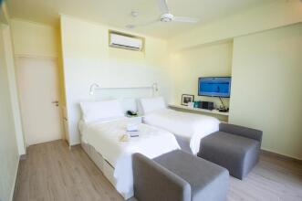 Holiday Inn Resort Kandooma Maldives