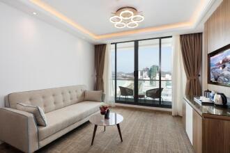 Comodo Nha Trang Hotel