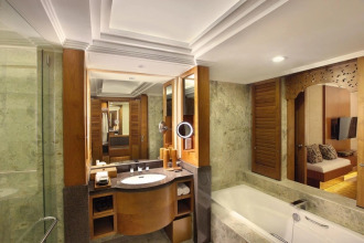 Nusa Dua Beach Hotel & Spa, Bali