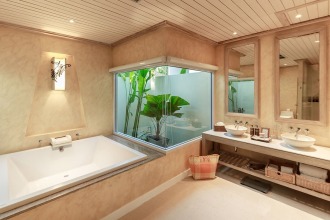 Bandara Resort & Spa