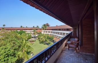 Nusa Dua Beach Hotel & Spa, Bali