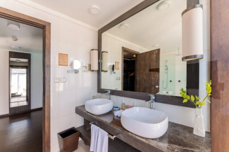 Veligandu Island Resort