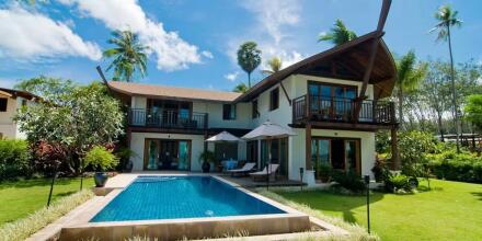 Barcelo Coconut Island