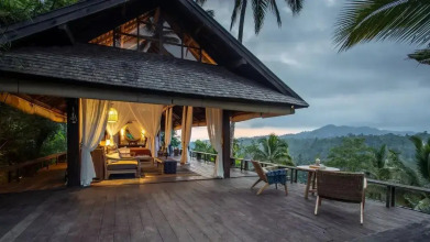 Buahan, A Banyan Tree Escape
