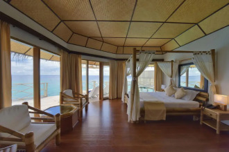 Angaga Island Resort & Spa