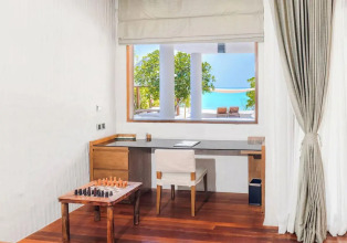 Hideaway Beach Resort & Spa