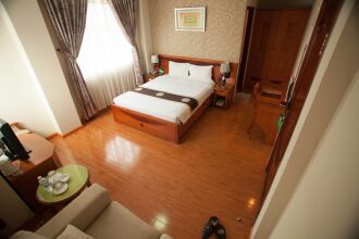 Au Lac Legend Hotel