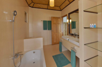Safari Island Resort & Spa