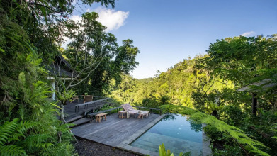 Buahan, A Banyan Tree Escape